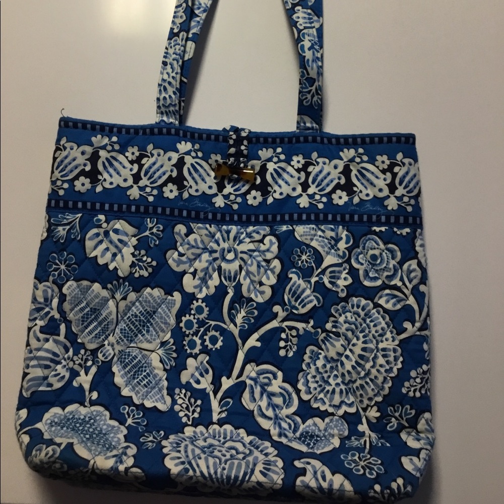 ❗️Last Chance❗️Price Drop❗️ Vera Bradley Tote